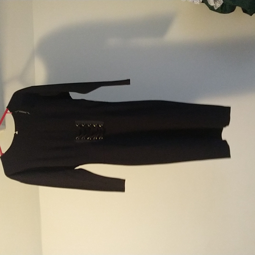 Black dress from express - Picture 8 of 10